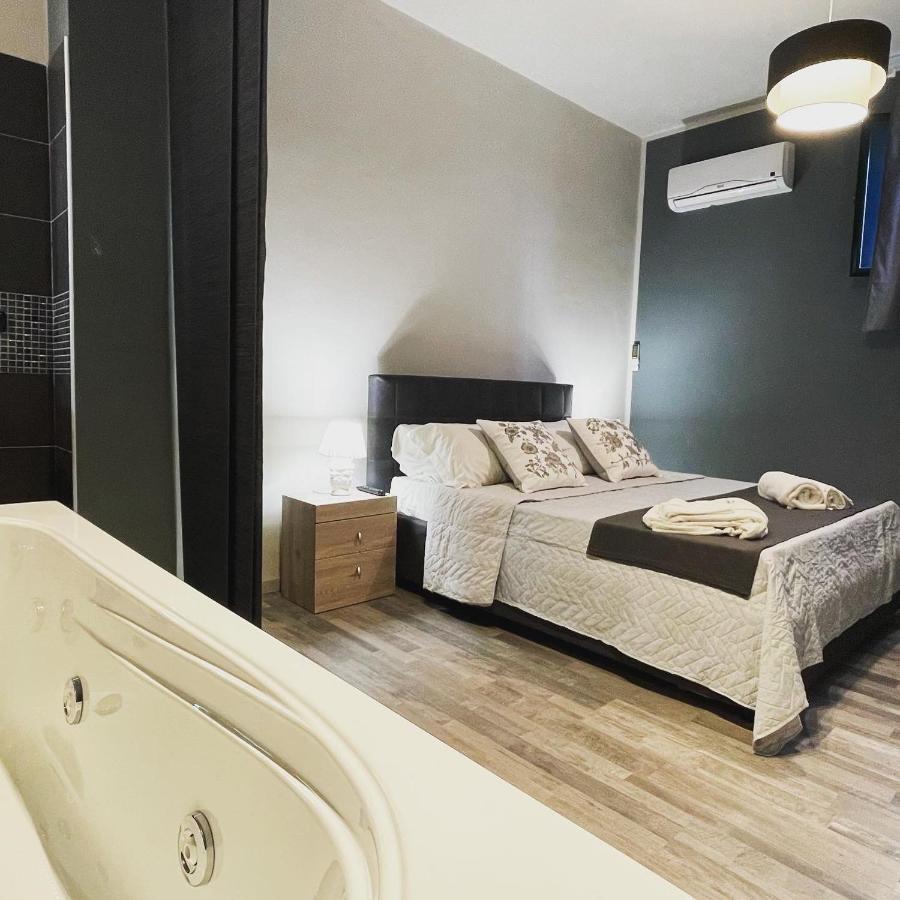 Casa Tua Suites Catania Bagian luar foto