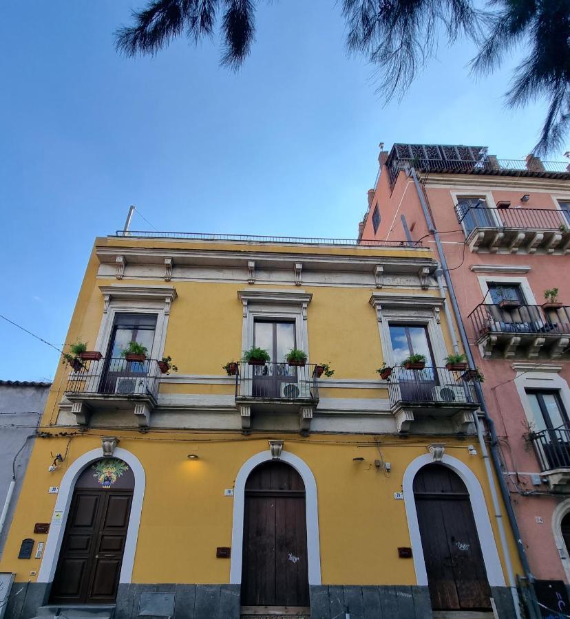 Casa Tua Suites Catania Bagian luar foto